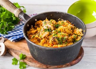 Нежирний куліш з куркою Нежирний куліш з куркою